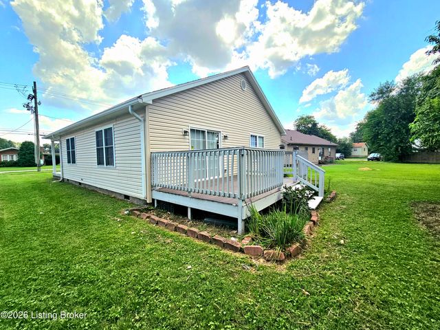 2217 Upper Hunters Trace, Louisville, KY 40216