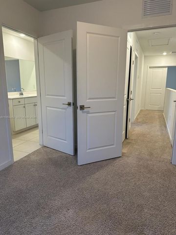 200 SE 5th Ct 200, Deerfield Beach, FL 33441