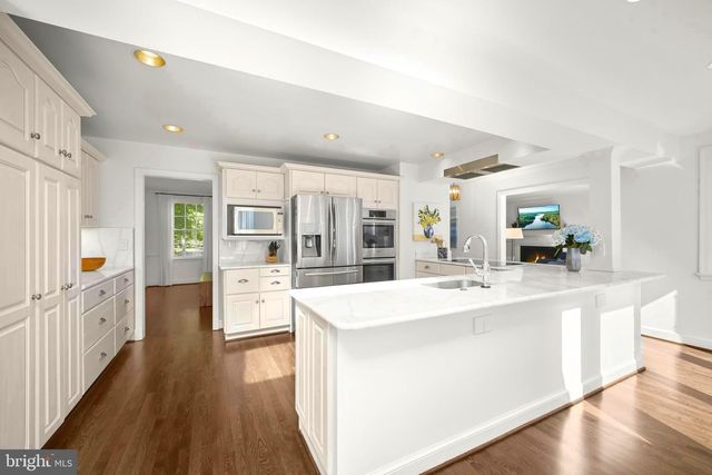 4700 FORT SUMNER DR, Bethesda, MD 20816