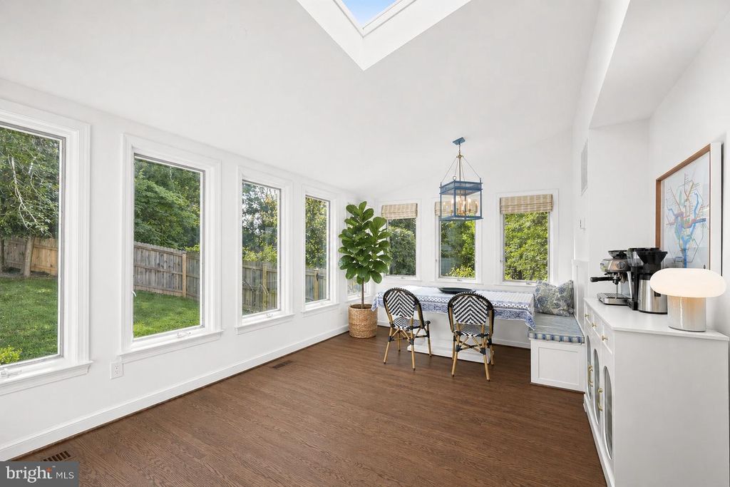 Image 16 of property listing at 4700 FORT SUMNER DR, Bethesda, MD 20816