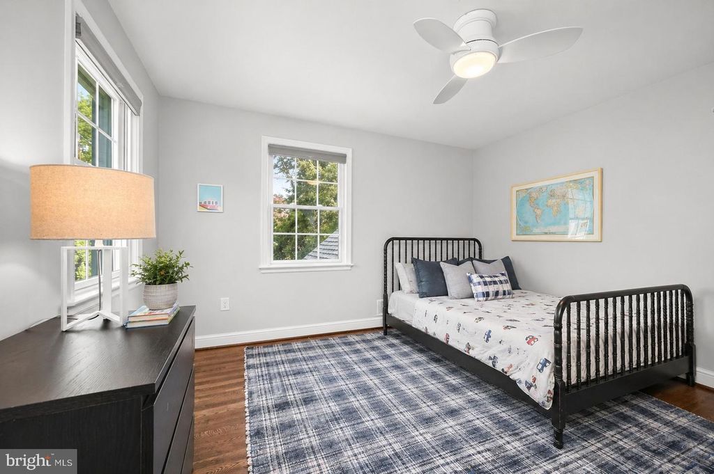 Image 25 of property listing at 4700 FORT SUMNER DR, Bethesda, MD 20816