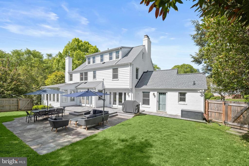 Image 36 of property listing at 4700 FORT SUMNER DR, Bethesda, MD 20816