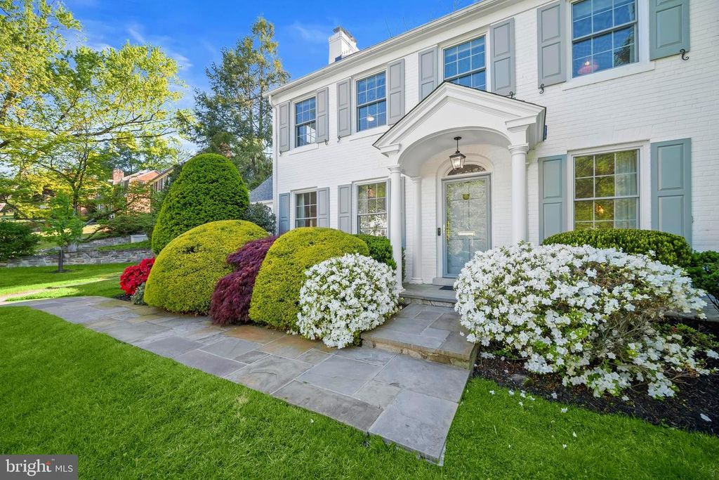 Image 38 of property listing at 4700 FORT SUMNER DR, Bethesda, MD 20816
