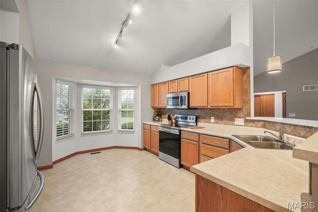 815 Whisper Creek Court, Wentzville, MO 63385