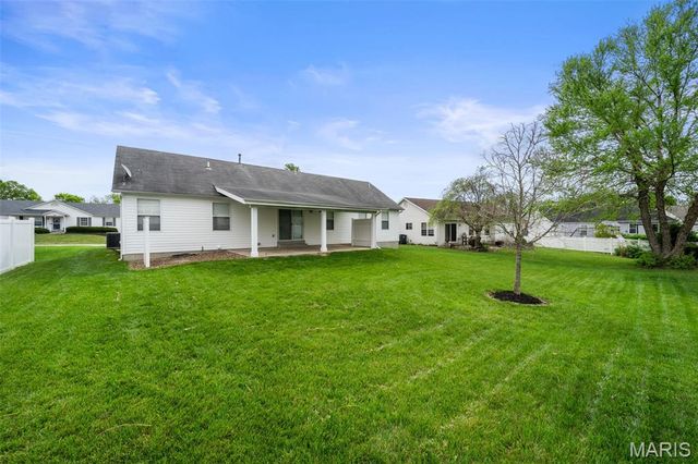 815 Whisper Creek Court, Wentzville, MO 63385