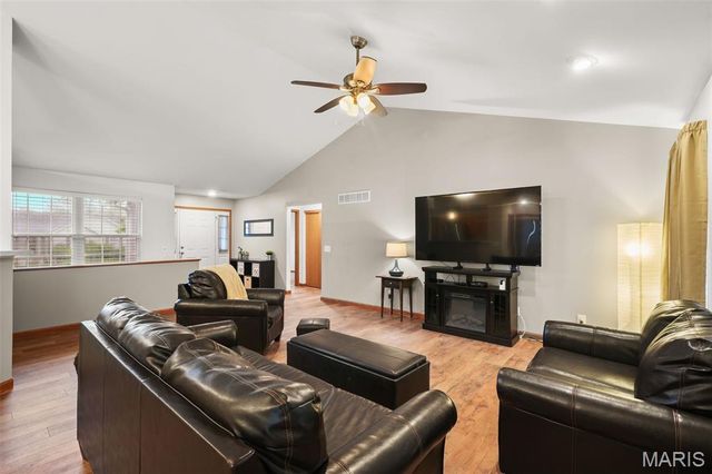 815 Whisper Creek Court, Wentzville, MO 63385