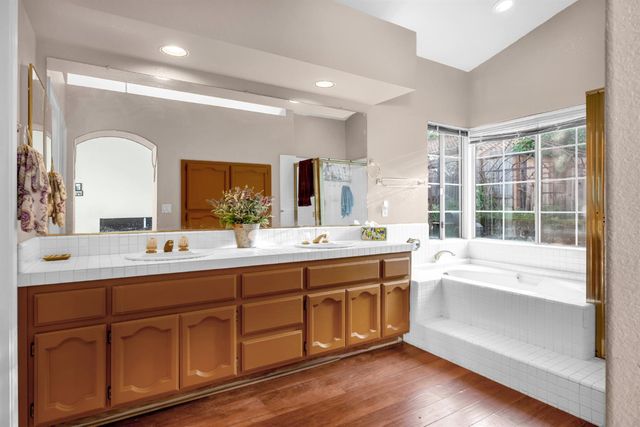 187 John Henry Cir, Folsom, CA 95630