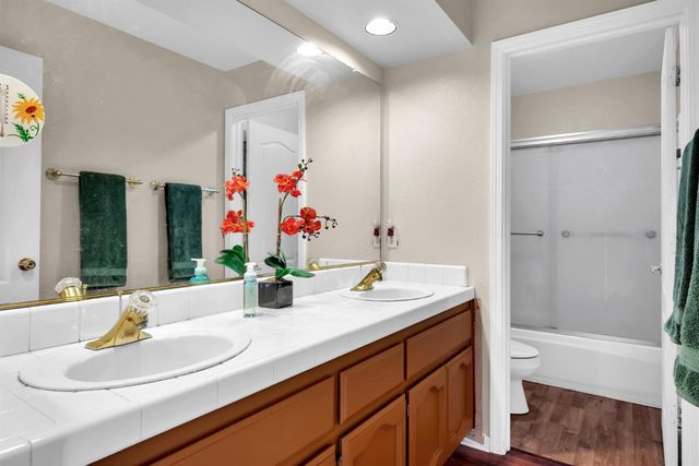 187 John Henry Cir, Folsom, CA 95630