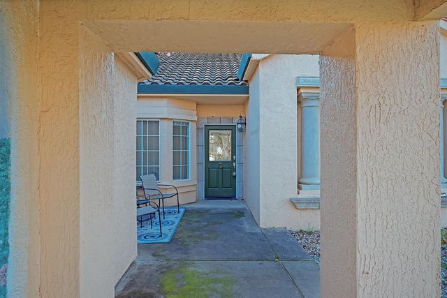 187 John Henry Cir, Folsom, CA 95630