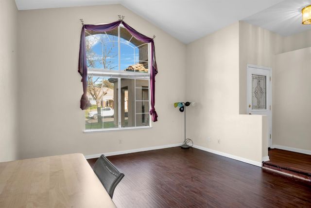 187 John Henry Cir, Folsom, CA 95630