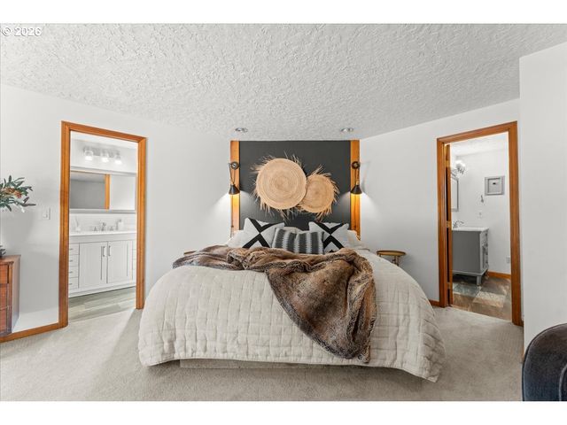 2030 Se 100TH Ave, Portland, OR 97216