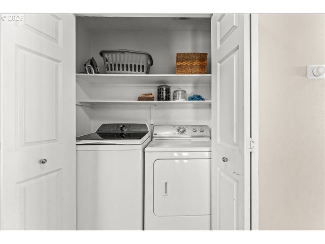 2030 Se 100TH Ave, Portland, OR 97216