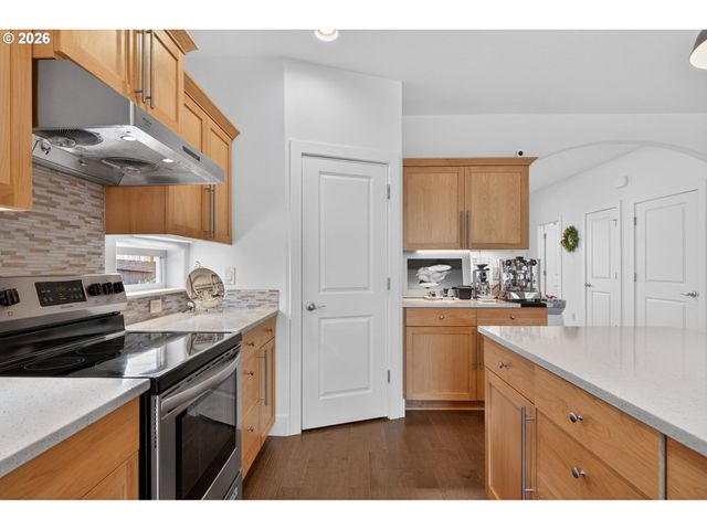 5903 Ne 133RD St, Vancouver, WA 98686