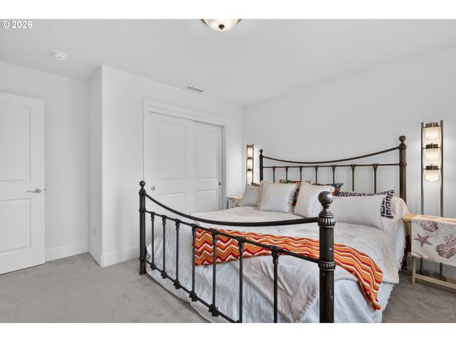 5903 Ne 133RD St, Vancouver, WA 98686