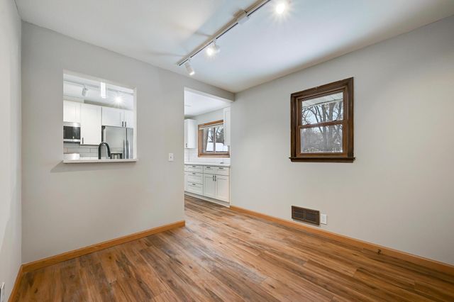 11409 Quinn Street NW, Coon Rapids, MN 55433