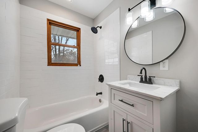 11409 Quinn Street NW, Coon Rapids, MN 55433