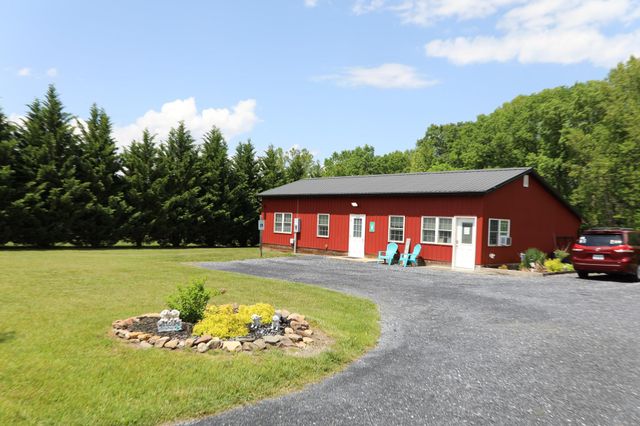 232 MINE BRANCH RD, Crimora, VA 24431