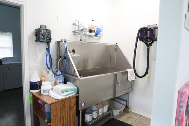 232 MINE BRANCH RD, Crimora, VA 24431