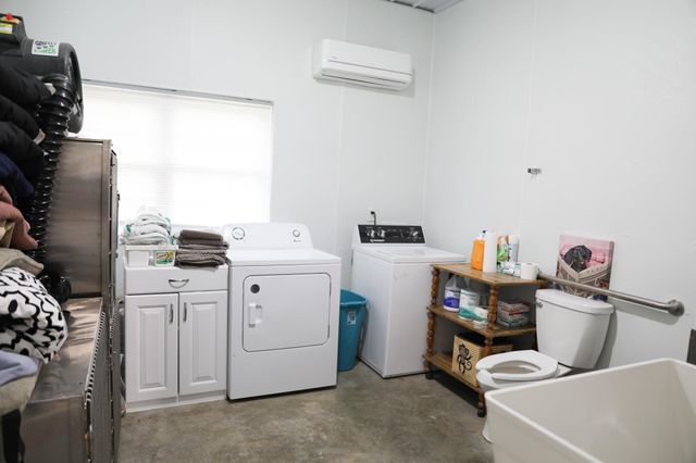 232 MINE BRANCH RD, Crimora, VA 24431