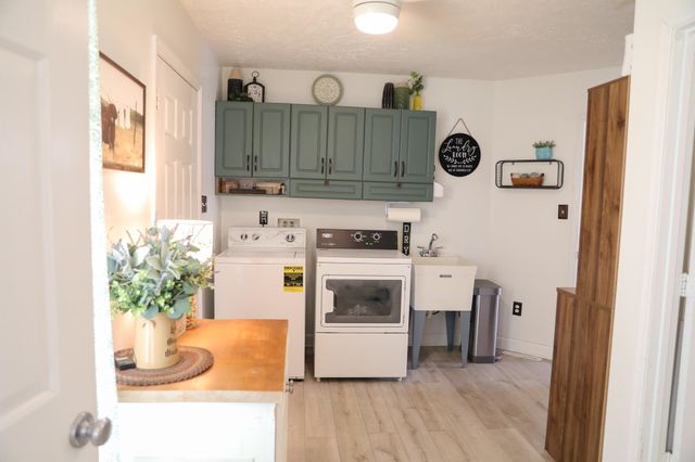 232 MINE BRANCH RD, Crimora, VA 24431