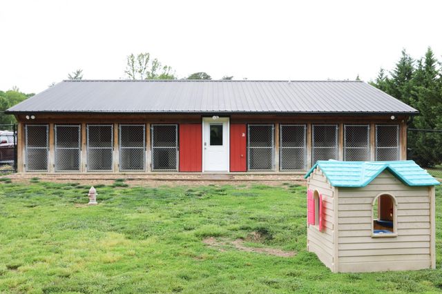 232 MINE BRANCH RD, Crimora, VA 24431