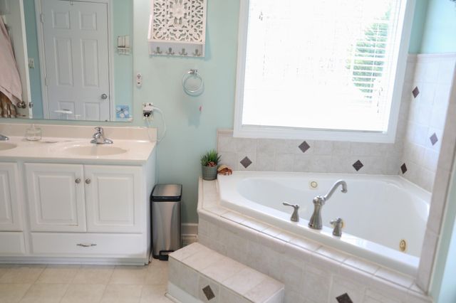 232 MINE BRANCH RD, Crimora, VA 24431