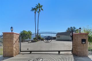 300 Anderson Drive, Hemet, CA 92544