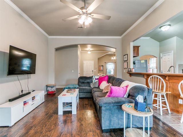2333 Serenade Drive, Midwest City, OK 73130