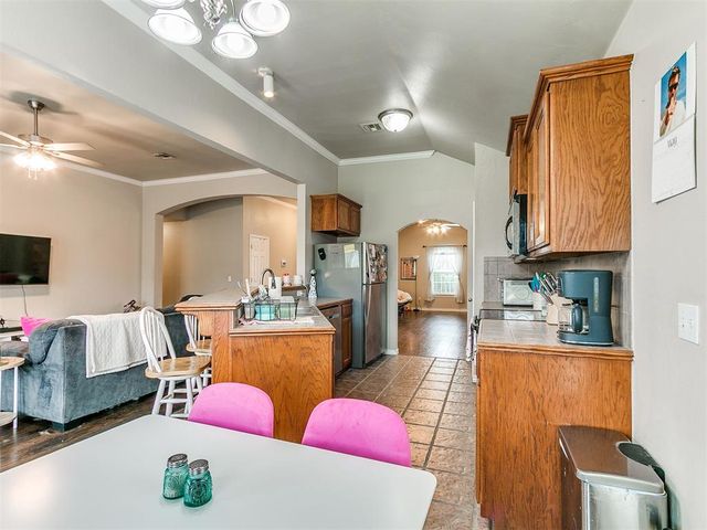 2333 Serenade Drive, Midwest City, OK 73130