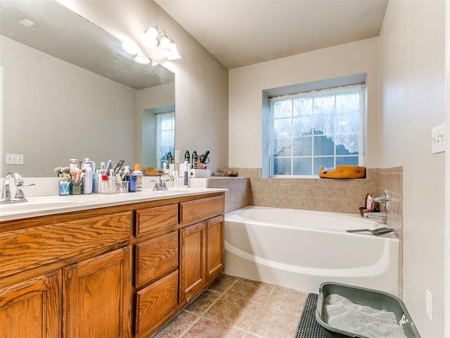 2333 Serenade Drive, Midwest City, OK 73130