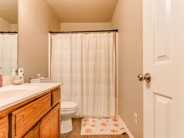 2333 Serenade Drive, Midwest City, OK 73130