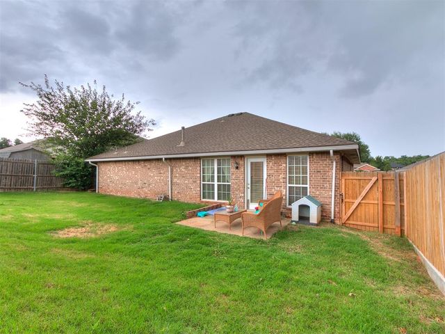 2333 Serenade Drive, Midwest City, OK 73130
