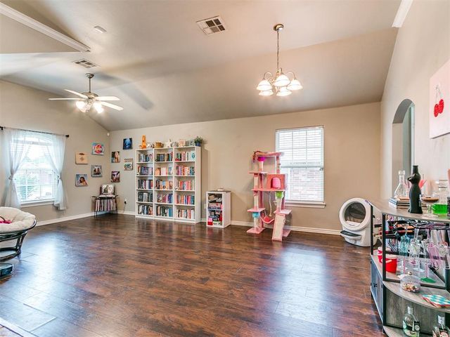 2333 Serenade Drive, Midwest City, OK 73130