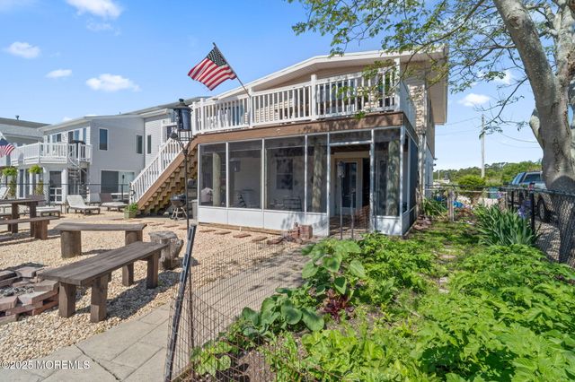 40 Daddy Tucker Drive, Little Egg Harbor, NJ 08087