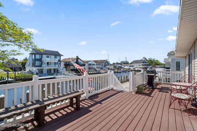 40 Daddy Tucker Drive, Little Egg Harbor, NJ 08087