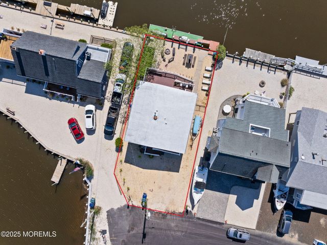 40 Daddy Tucker Drive, Little Egg Harbor, NJ 08087