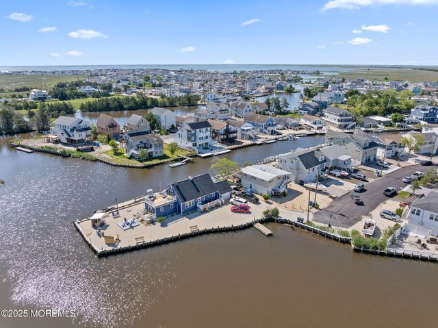 40 Daddy Tucker Drive, Little Egg Harbor, NJ 08087