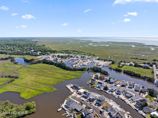 40 Daddy Tucker Drive, Little Egg Harbor, NJ 08087