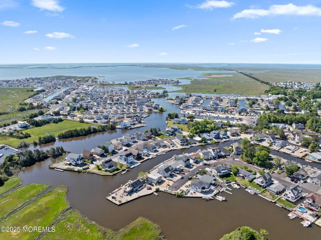 40 Daddy Tucker Drive, Little Egg Harbor, NJ 08087