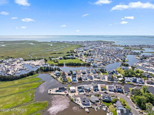 40 Daddy Tucker Drive, Little Egg Harbor, NJ 08087