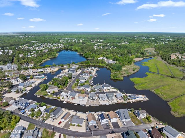 40 Daddy Tucker Drive, Little Egg Harbor, NJ 08087