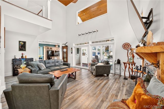 1424 SE 5th Avenue, Crystal River, FL 34429