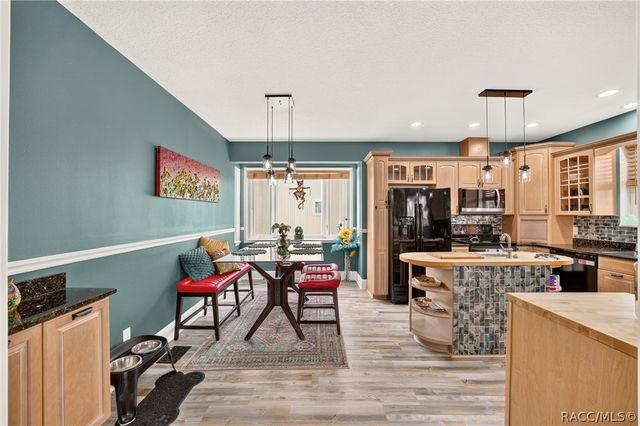 1424 SE 5th Avenue, Crystal River, FL 34429