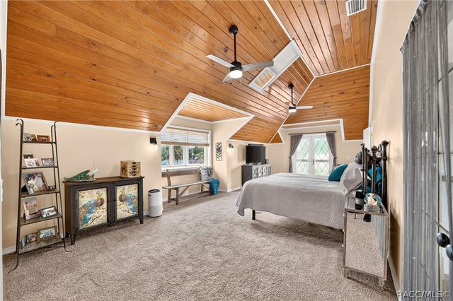 1424 SE 5th Avenue, Crystal River, FL 34429