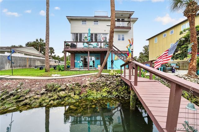 1424 SE 5th Avenue, Crystal River, FL 34429