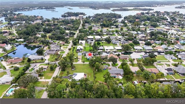 1424 SE 5th Avenue, Crystal River, FL 34429