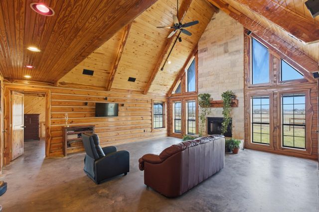 27185 Muckelroy Road, Hempstead, TX 77445