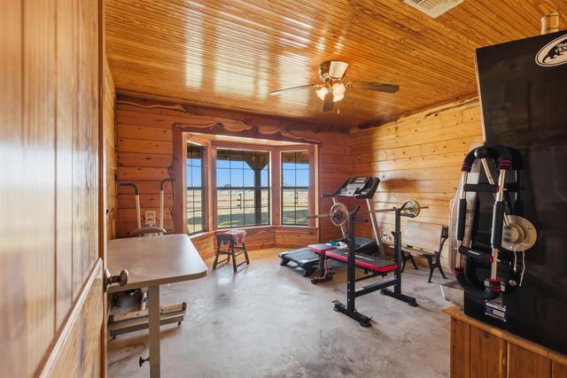 27185 Muckelroy Road, Hempstead, TX 77445