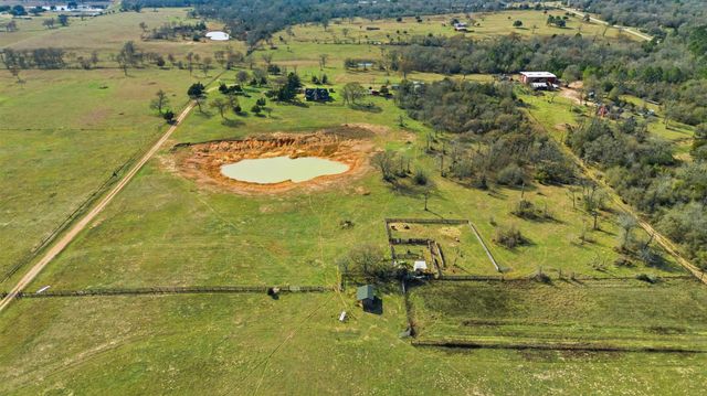 27185 Muckelroy Road, Hempstead, TX 77445