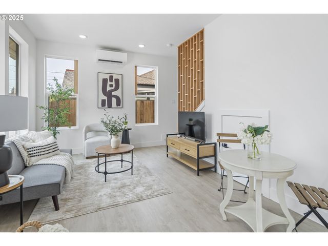 4740 Se 65TH Ave, Portland, OR 97206